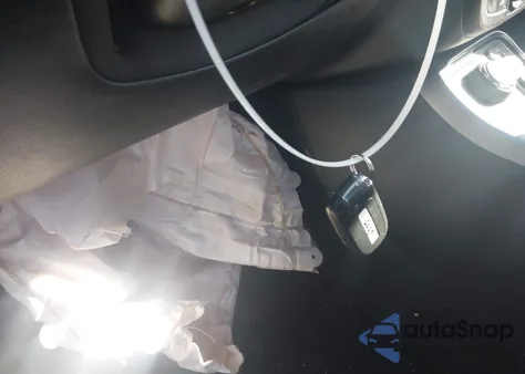 2018 Jeep Compass Latitude 4X4 z USA, uszkodzony, nr VIN 3C4NJDBB4JT252461